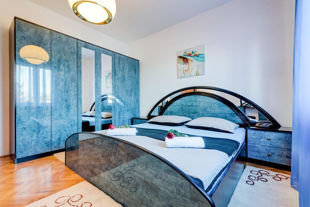 Apartment Marinely Kastela Ngoại thất bức ảnh