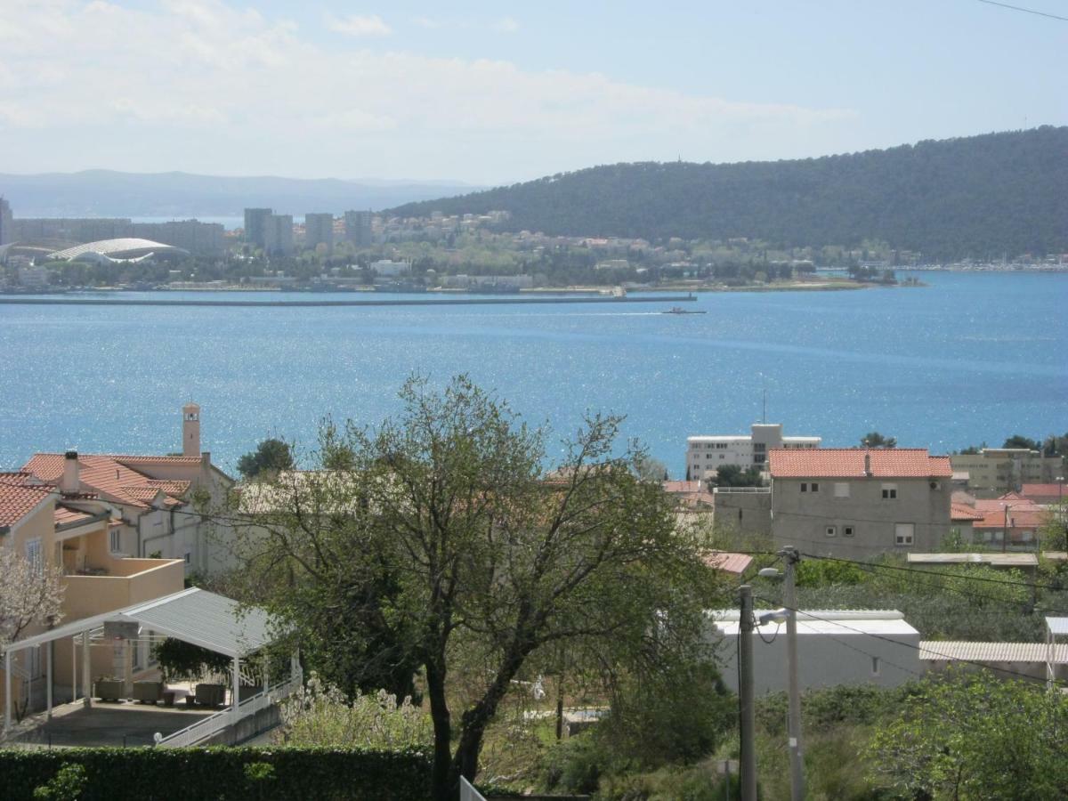 Apartment Marinely Kastela Ngoại thất bức ảnh